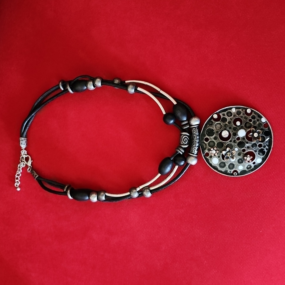 Vintage necklace 17-20"